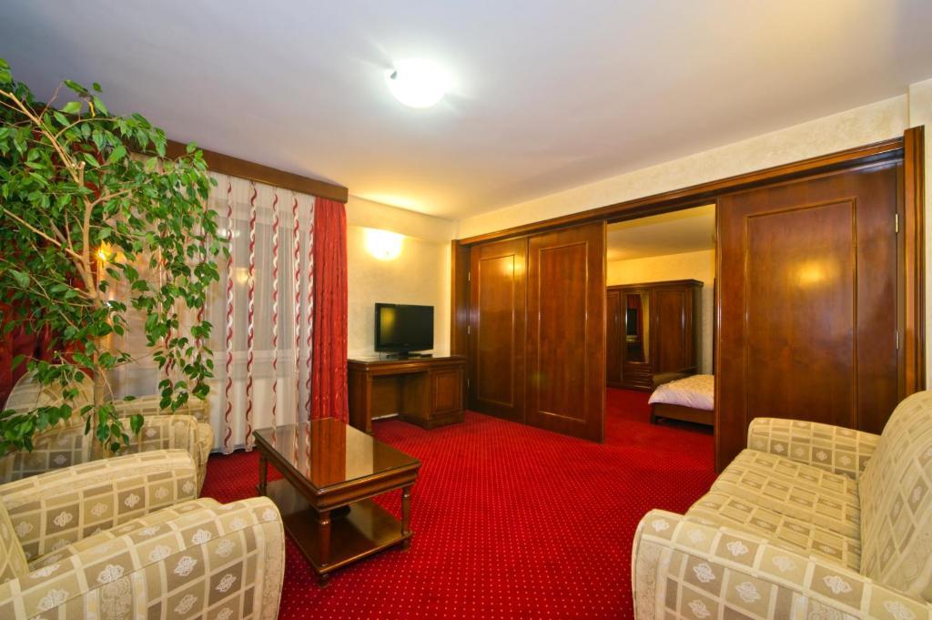 Hotel Bavaria Craiova Exterior foto
